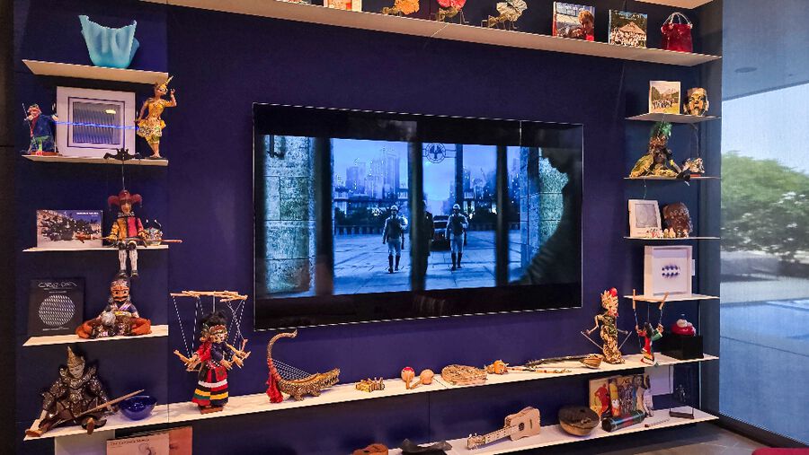 Maxicon Crafts Bespoke Lighting Scenes to Accent the Artwork of Château Rêve Features JBL Synthesis System