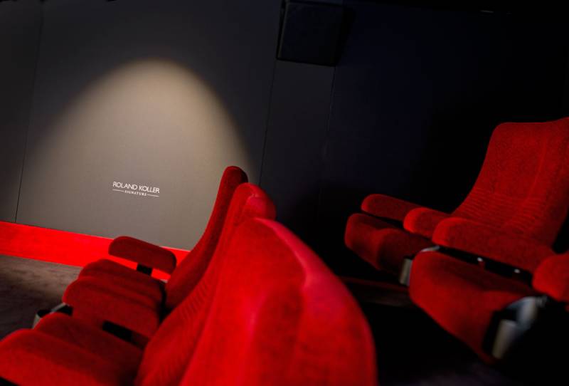 Signature Private Cinema (by Roland Koller) gallery image 2