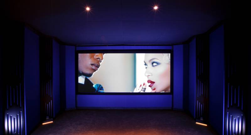 The Blue Room - JBL Synthesis One Array, Sony and Screen Excellence gallery image 2