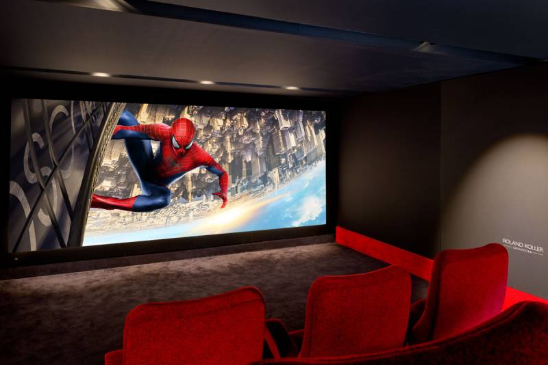 Signature Private Cinema (by Roland Koller) gallery image 2