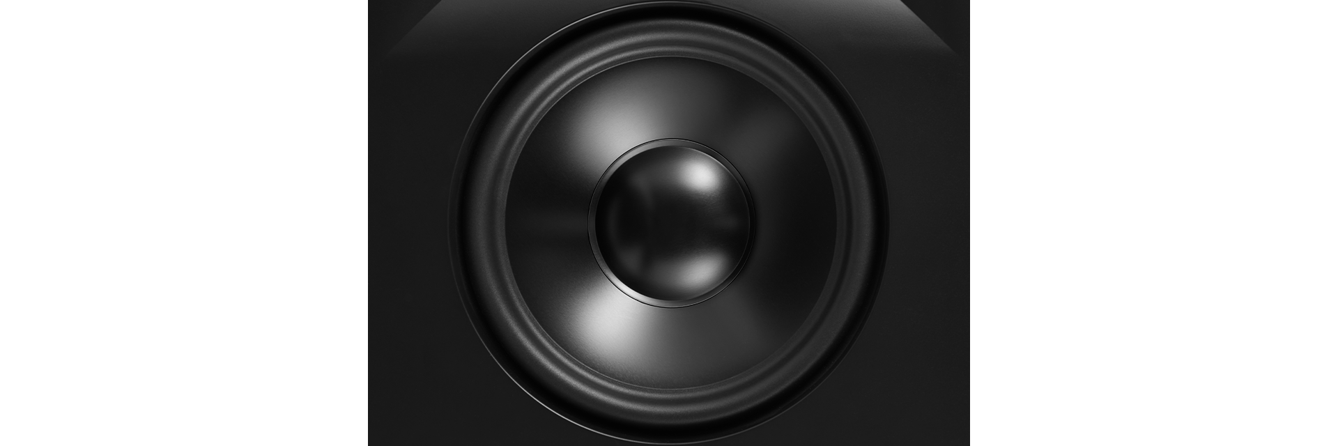 8-inch (200mm) Advanced Aluminum Matrix cone, cast-frame woofers